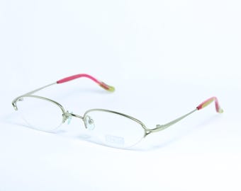 Óculos de grau vintage pequenos e finos em titânio, modelo BCPC BP-198 C36, na cor verde (VSE03).