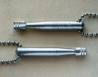 Collar de torpedos original de la Segunda Guerra Mundial, estación naval de EE. UU., Forest Park, objetos americanos, joyería vintage, cadena de bolas de aluminio y acero inoxidable, EE. UU.