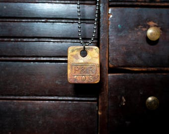 The Checklace - Collar ensamblado VTG - Original antiguo 1800 P&R Philadelphia Reading Railroad Brass Tool Check + Cadena hecha en EE.UU.