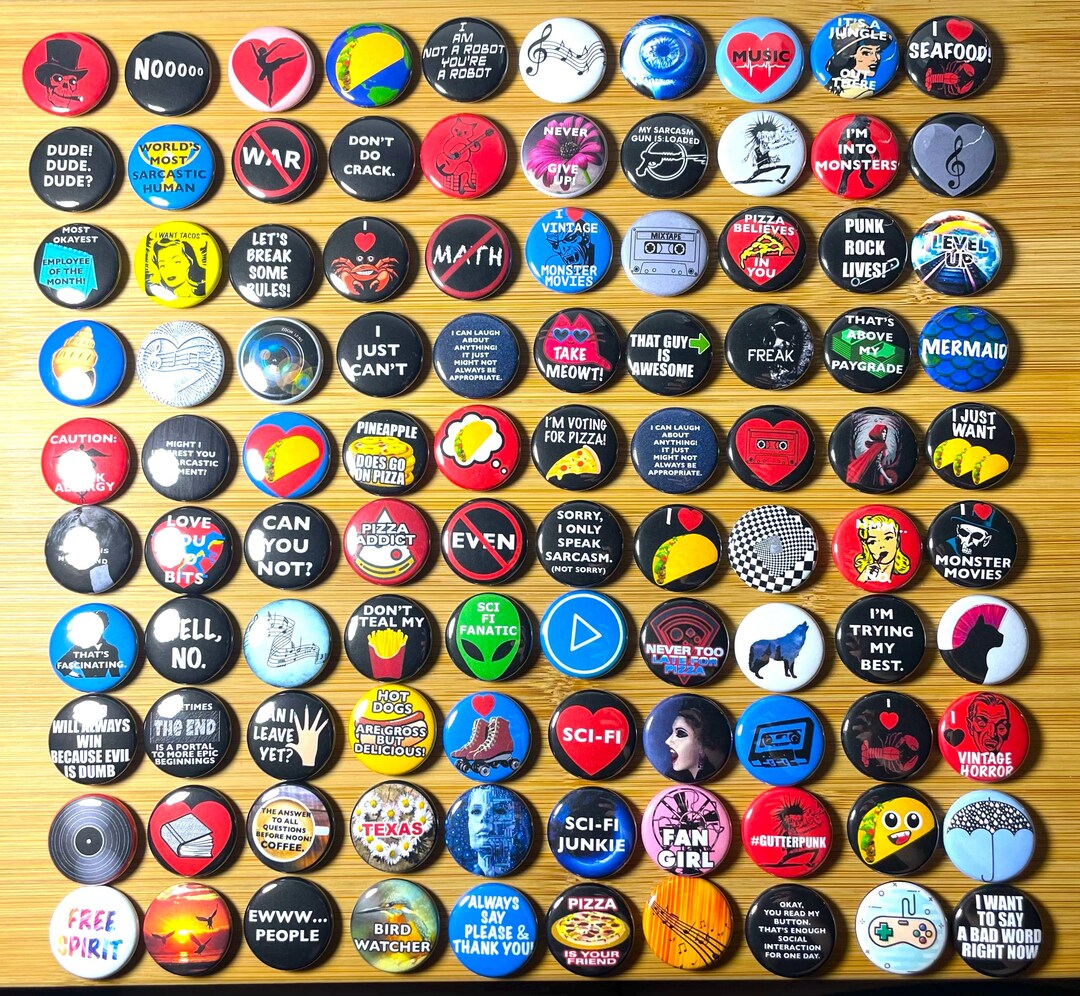 100 Buttons Pins HUGE Lot, Lot of 80's 90's Vintage Style Buttons ...