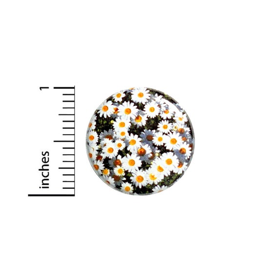 Daisy Button Pin Daisies Rad Pretty Cool Unique Gift Cute Badge Pinback 1 Inch #60-1