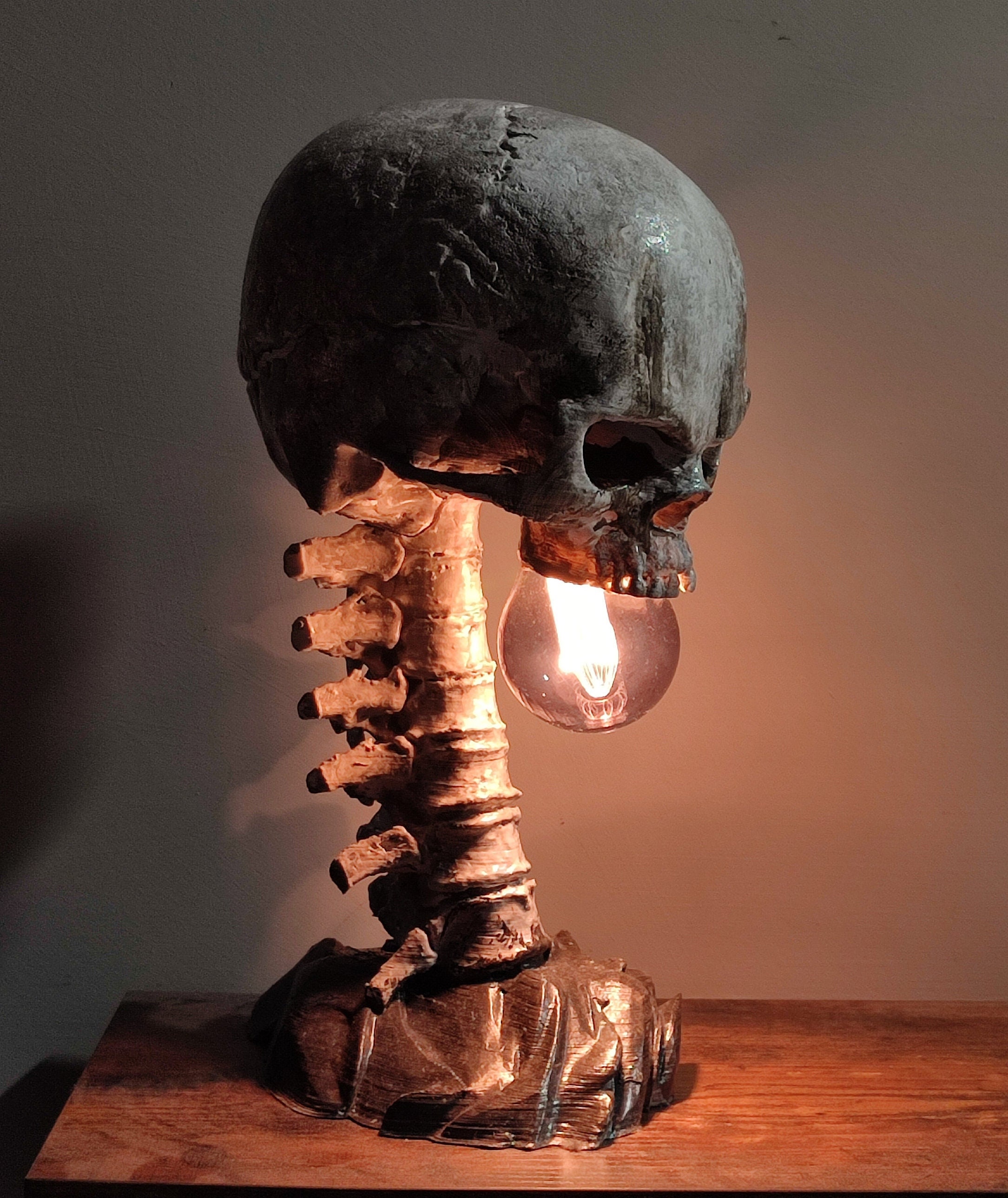 Skull 2024 bedside lamp