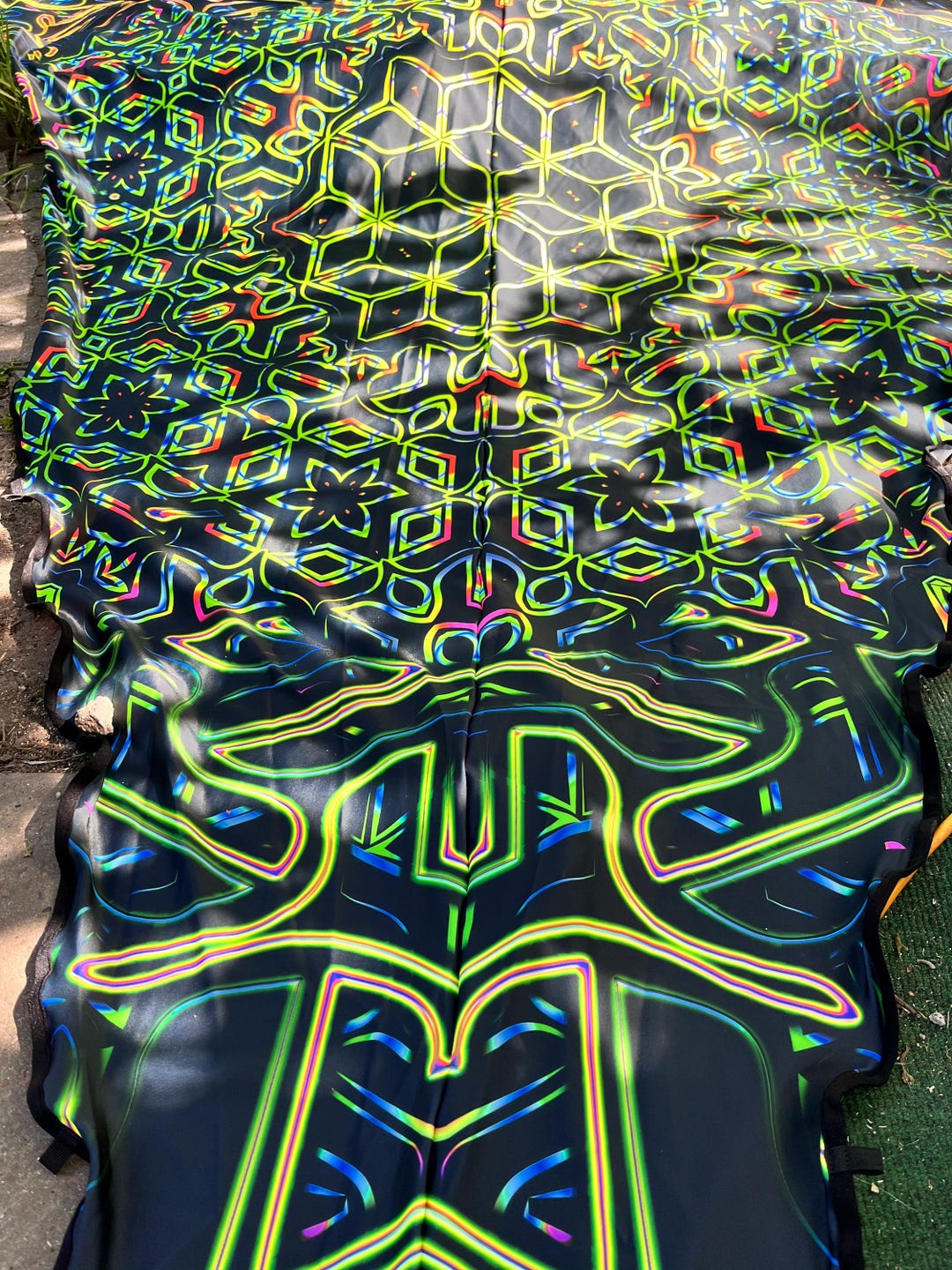 Psychedelic Blacklight UV Triangles for Festival Canopy, Party ...
