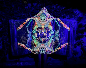 UV Reactive Psychedelic Hooded Blanket – Festival Rave Cloak