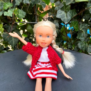 MadeUnderDoll #1 OOAK、再塗装、再スタイリング、救出された中古人形、手作りの服と靴付き