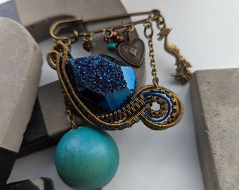 Druzy quartz brooch, kilt pin charm brooch, quirky brooch, large turquoise brooch, large charm brooch