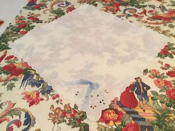 Vintage Handkerchief / Eyelet Flower Basket - image 5