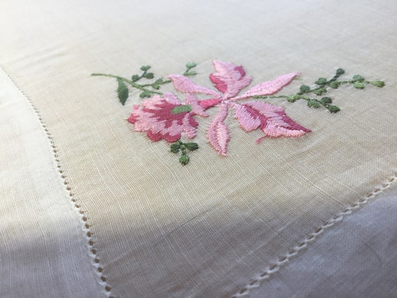 Vintage Handkerchief / Embroidered Orchid