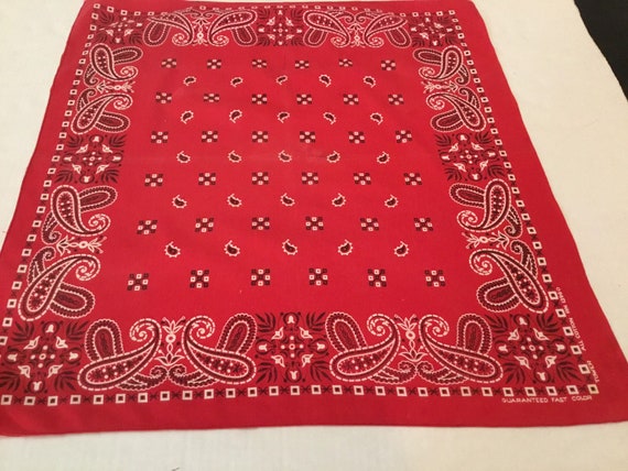 Vintage Turkey Red Bandana / Tower with Paisley an