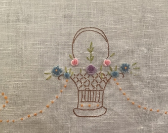 Sciarpa da comò vintage / Runner da tavola / Fiori ricamati su lino