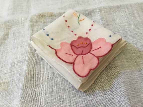 Vintage Handkerchief / Flower Appliqué / Madeira … - image 6