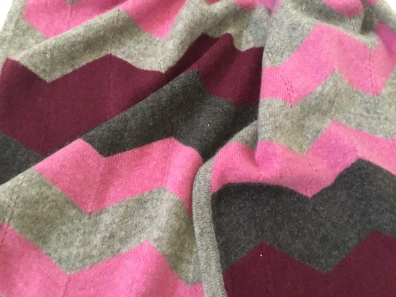 Vintage Scarf / Oblong Cashmere / Pink, Gray and … - image 2