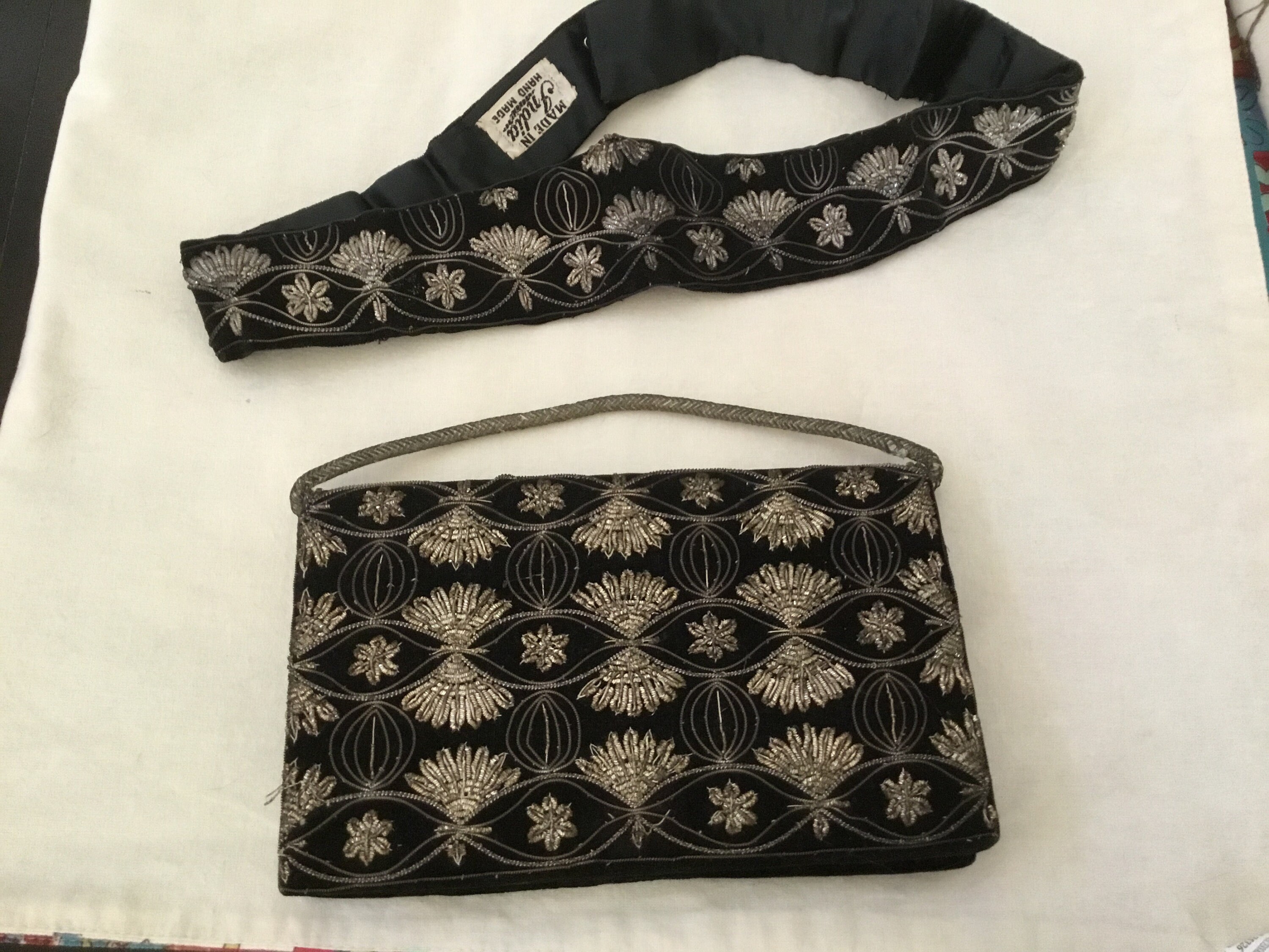 Vtg Hand Beaded Black Velvet Belt India Vintage 1920s Womens Hand Beaded Floral Belt, Antique Art  main image 3