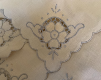 Vintage Table Linens / Madeira Embroidery / 8 Napkins