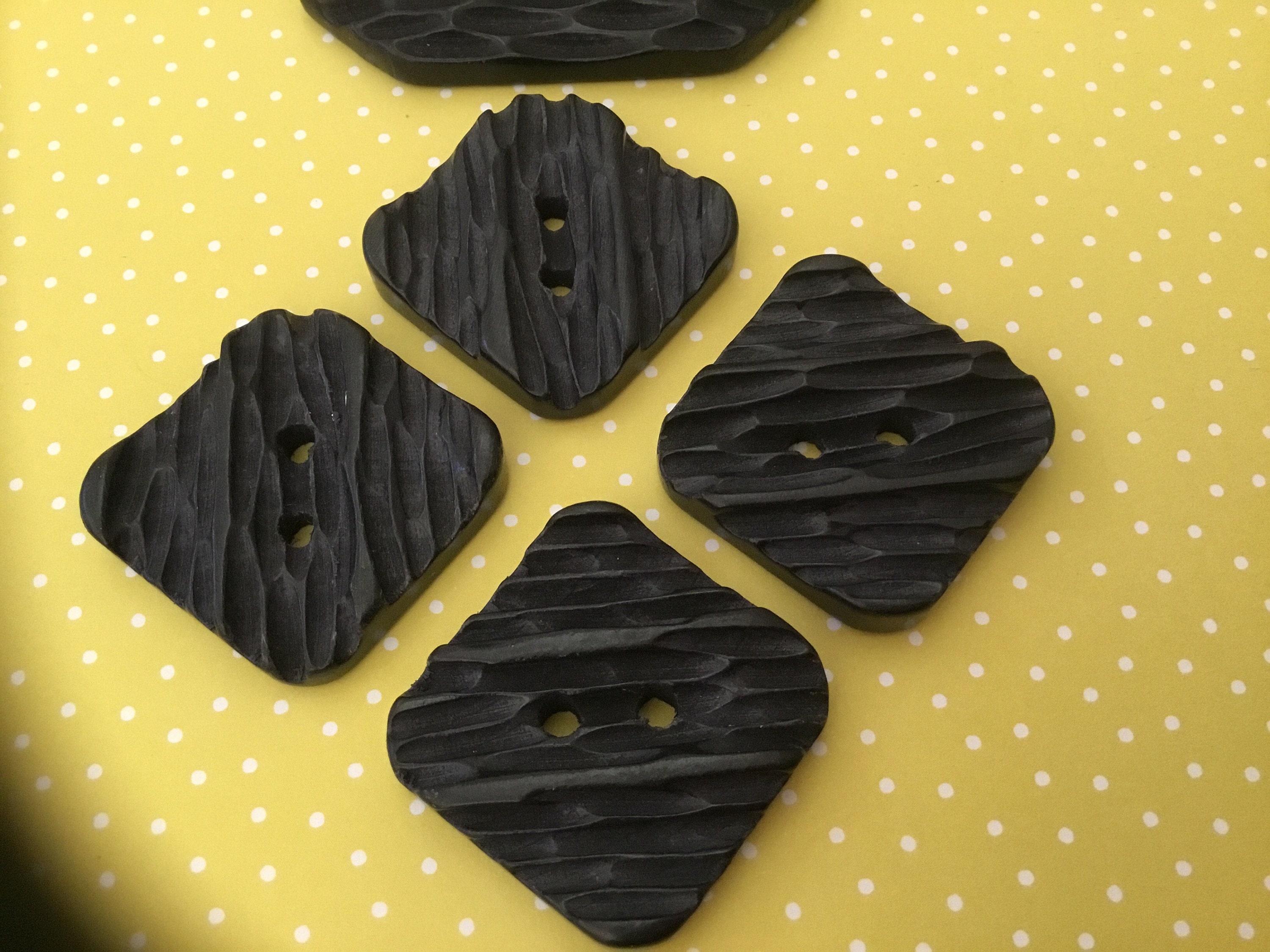 Vintage Bakelite Buttons and Buckle Set / 4 Black Buttons  display picture 1