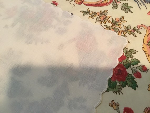 Vintage Handkerchief / Eyelet Flower Basket - image 2