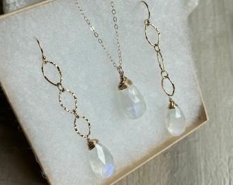 Conjunto de regalo de piedra lunar, joyería de piedra lunar arcoíris chapada en oro de 14 k, collar de piedra lunar, pendientes de piedra lunar, conjunto de joyería de boda de piedra lunar arcoíris