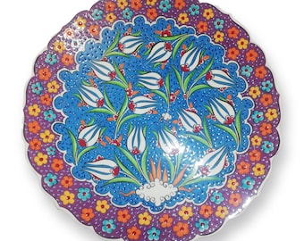 Plato de pared de cerámica turca, hecho a mano en cerámica de Iznik con diseño de jardín primaveral, 33 cm (13 pulgadas), arte de pared colorido, regalo para un nuevo hogar.