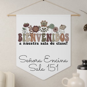 Personalized Spanish Teacher Door Sign | Custom Name Foreign Language Maestra Classroom Pennant Hanger | Welcome to our Class Banner Gift