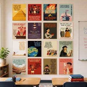 Puede incluir: Una pared de aula exhibe carteles históricos enmarcados con texto e ilustraciones. Los carteles cubren varios eventos y figuras históricas, incluyendo la Gran Pirámide y el Coliseo.