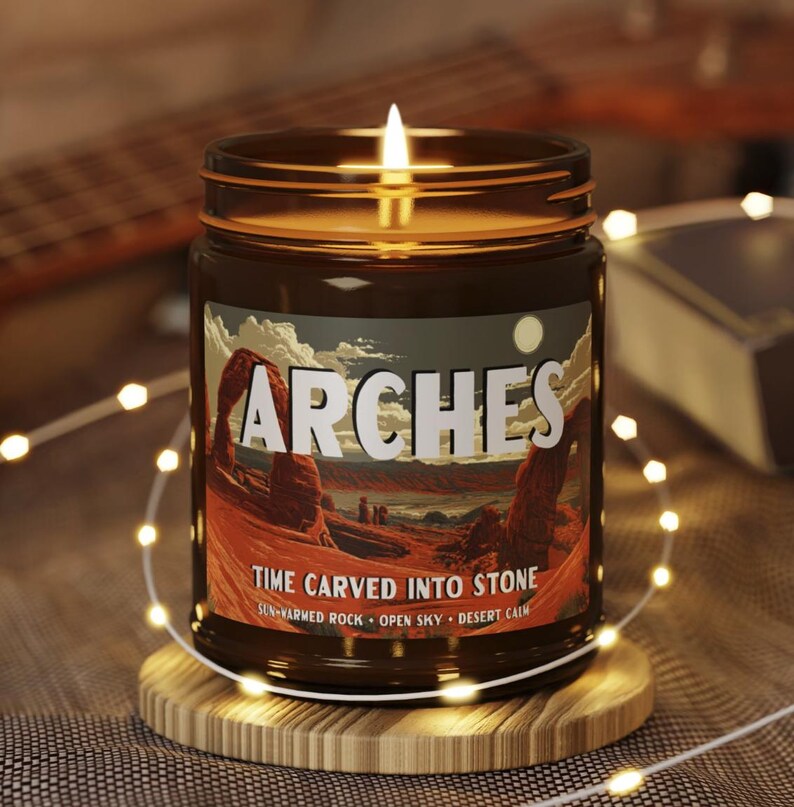 MapleAndHen Arches National Park Candle - Thumbnail 2
