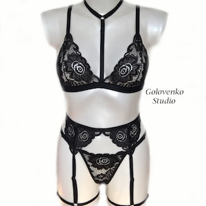 Black strappy lingerie, sexy plus size lingerie set, kinky women lingerie, lace garter belt, sexy black underwear, black bralette, panties