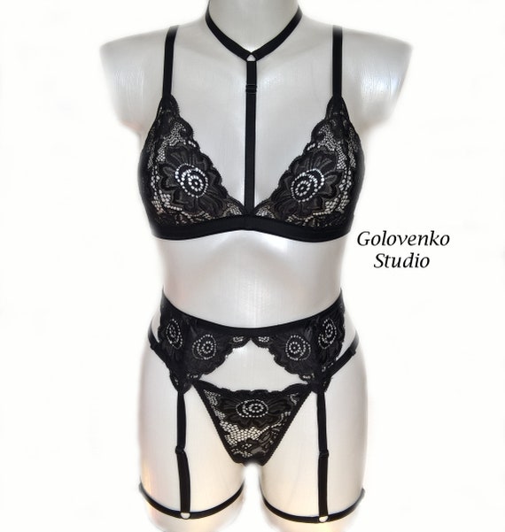 strappy sexy lingerie Erotic lingerie set - Crotchles panties - Harness lingerie - Sexy set main image 1