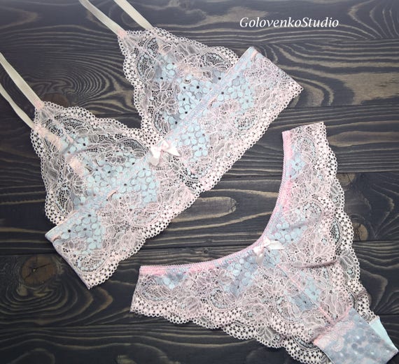 Pale Pink Lingerie Set, Romantic Honeymoon Lingerie, Sexy Lingerie, Baby  Pink Lace Lingerie, Longline Bra, Bridal Lingerie, Pink Underwear -   Canada