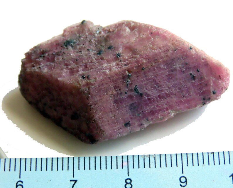 Rubis hexagonal brut image 9