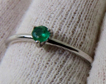 Ring in 925 Silver with Colombian natural emerald