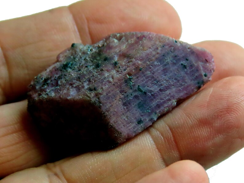 Rubis hexagonal brut image 10