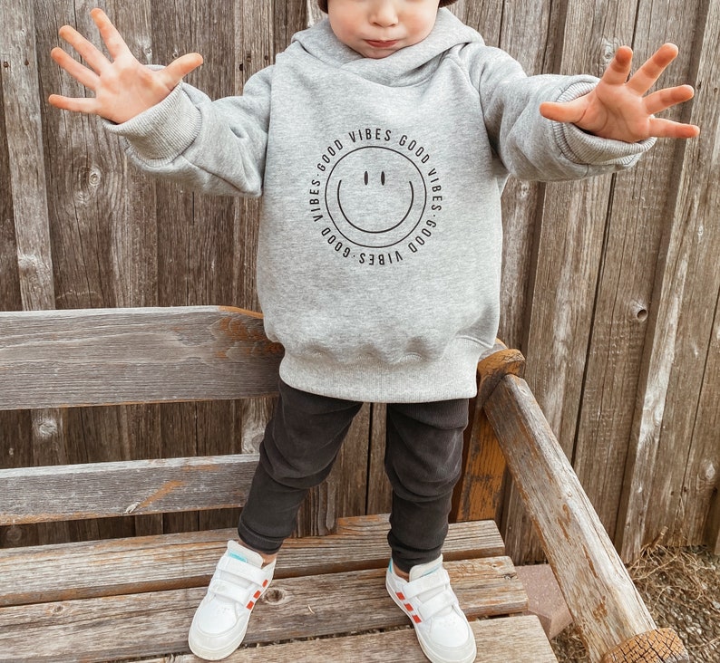 Oversize Hoodie Sweater Front Print Good Vibes Gr. 50/56 134/140 Baby Kinder Sweatshirt Statement in hellgrau Bild 3