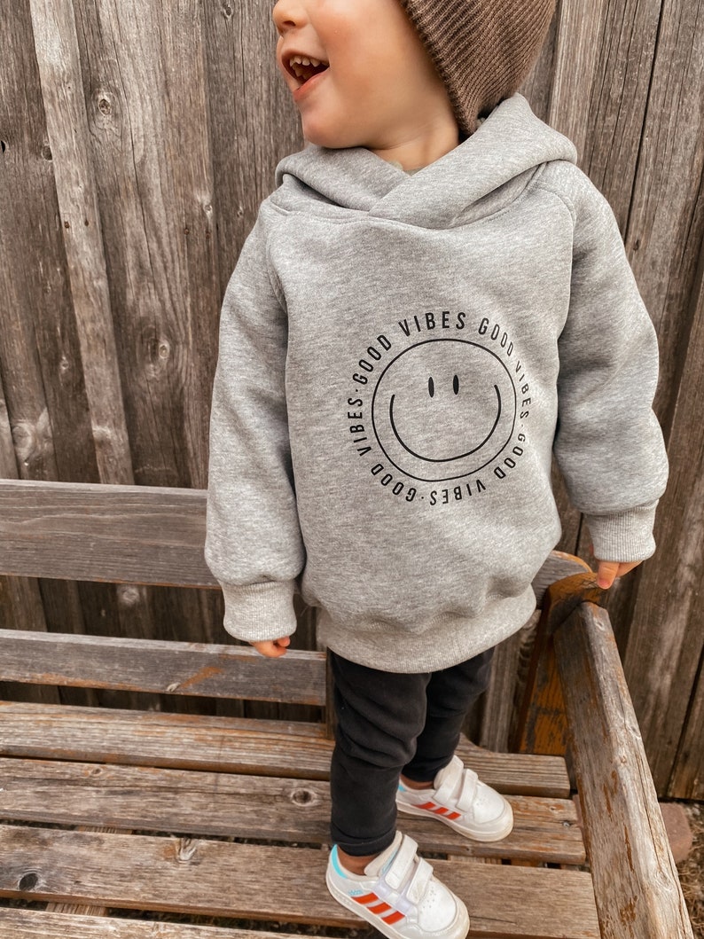 Oversize Hoodie Sweater Front Print Good Vibes Gr. 50/56 134/140 Baby Kinder Sweatshirt Statement in hellgrau Bild 7