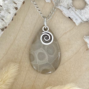 Petoskey Stone Swirl Pendant Necklace