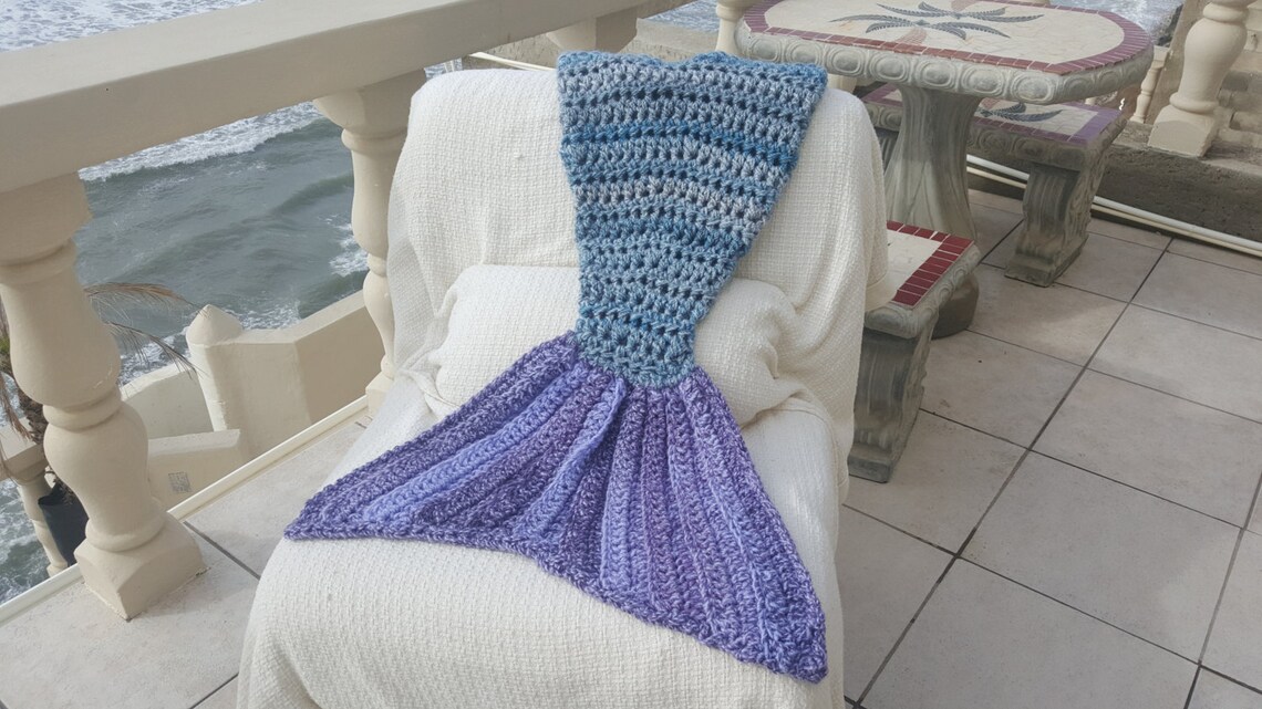 READY TO SHIP, Mermaid Fin Blanket, Mermaid Tail Blanket, Mermaid