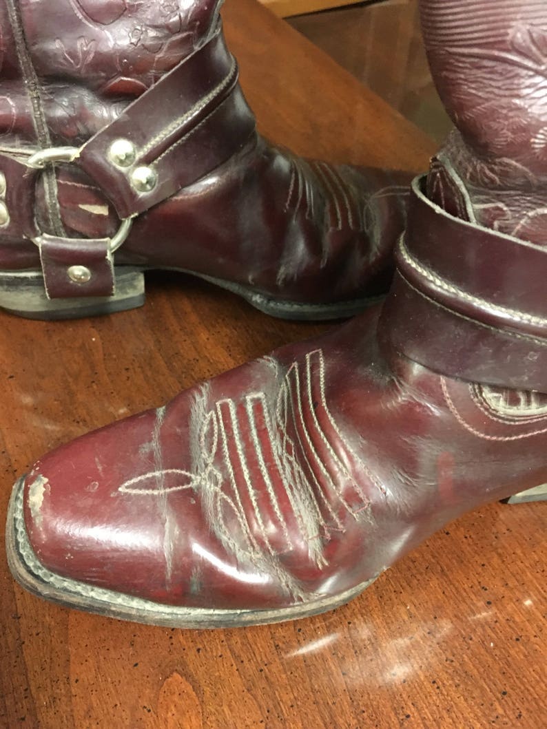 hand tooled cowboy boots mens