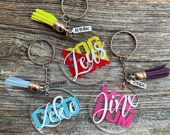 Llaveros de perro personalizados/Llavero de perro personalizado/Llavero de mamá de perro/Llavero K9/Regalo de manejador K9/Regalo de mamá de perro/Llaveros personalizados