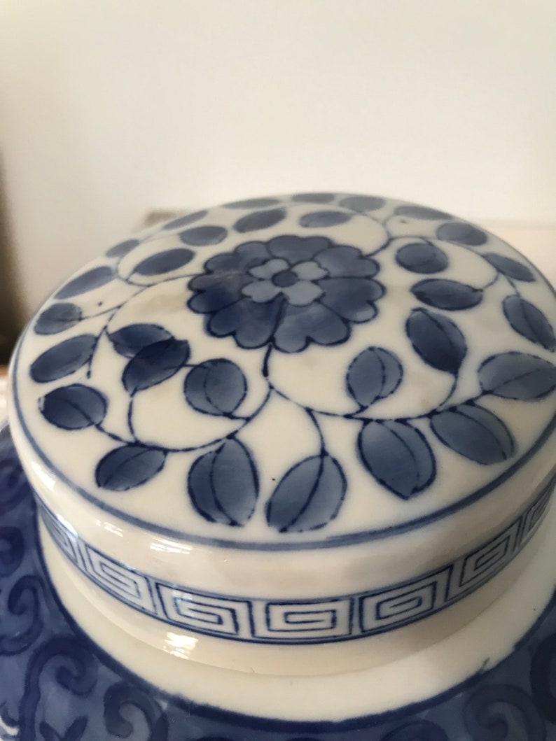 Vintage Blue and White Chinese Ginger Jar with Lid