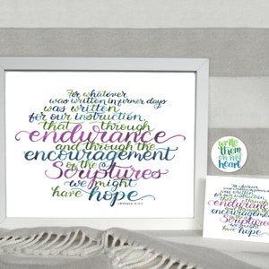 Romani 15:4, arte delle Scritture stampabile, decorazione da parete con versi della Bibbia, 8 x 10, 5 x 7, biglietto d’auguri della Bibbia, biglietti per appunti delle Scritture, scritte a mano ad acquerello