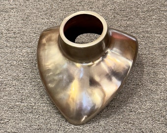 Forme de présentoir de collier en fonte chromée