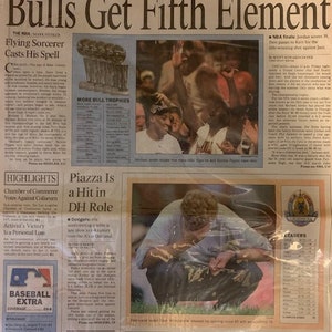 Chicago BULLS 1997 5th NBA Basketball Championship Michael Jordan