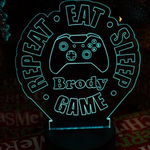 Video Game Controller Console Controller Gaming Room Night Light Up Table Lamp LED Personalized, It&#39;s Wow With Remote 16 Colors, Great Gift