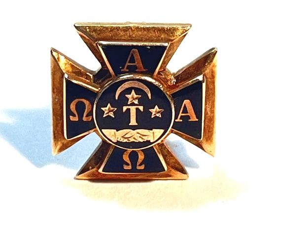 Vintage  10K Alpha Tau Omega Fraternity Pin, ATO Greek Fraternity Badge, TO92A
