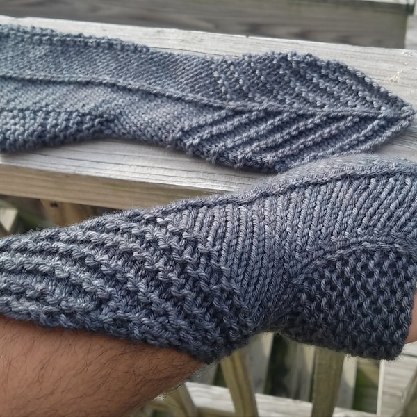 Demi Gaunt Fingerless Gloves Knitting Pattern