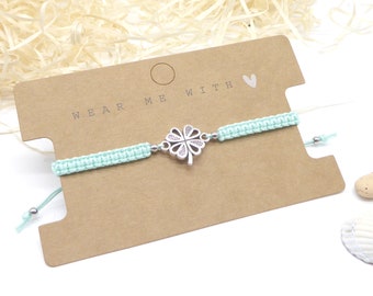 Bracelet en macramé avec porte-bonheur feuille de trèfle 24 couleurs possibles Bracelet tressé avec nœud coulissant cadeau pour femme et fille