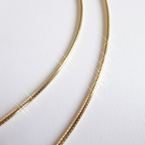 goldener Omega-Halsreif, 18 Karat vergoldet, 45 oder 50 cm, feine und edle Basis-Halskette mit Karabinerverschluss Bild 6