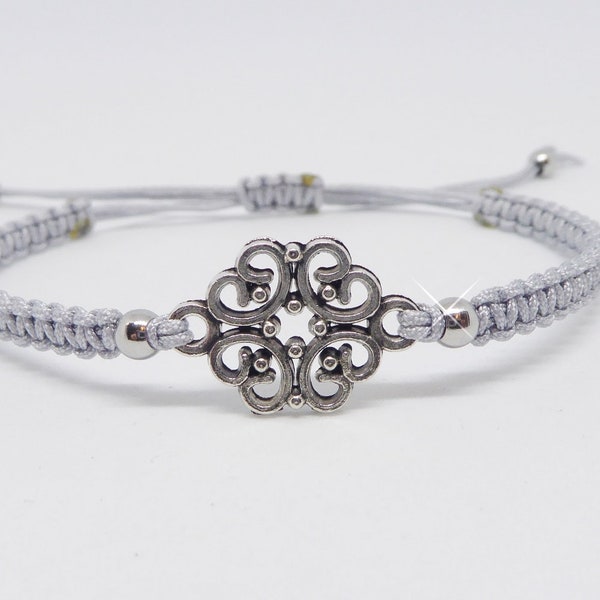 Makramee-Armband, Ornament, Wunschfarbe viele Farben, Mittelteil Metall silber, Makramee mit Schiebeknoten, Geschenk Frau Mädchen