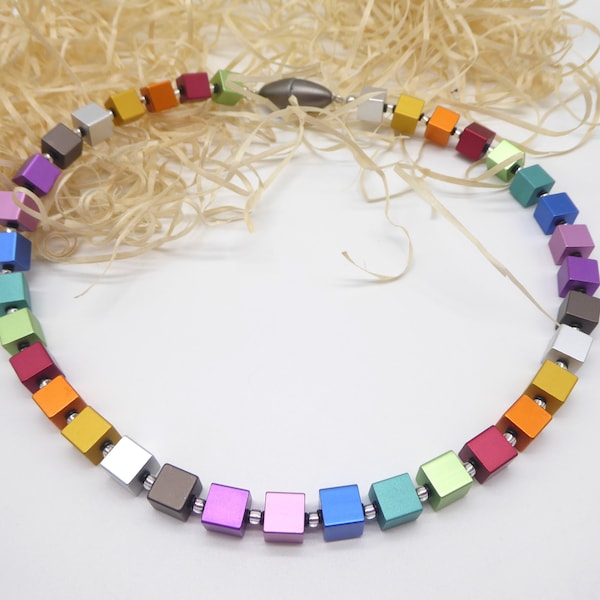 Necklace made of anodised aluminum cubes, necklace anodised aluminum cubes, black spacer, elegant jewelry, gift for woman, colorful gradient