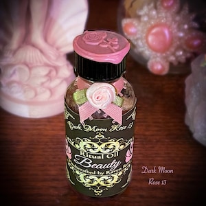 Beauty Ritual Oil | Beauty Spell | Glamour | Perfume Oil | natural | rose quartz crystals | shells
