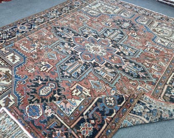 7'2''x9' Antique Heriz Rug: 7x9 Hand-Woven Wool Tribal Turkish Rug